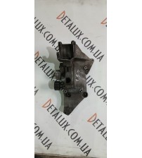 Кронштейн генератора, насоса г/у, з кондиціонером 8200183234 на Renault Trafic, Opel Vivaro, Nissan Primastar, Рено Трафік, Опель Віваро, Нісан Примастар 2001 — ≥ г. 1.9cdti, 1.9 dci